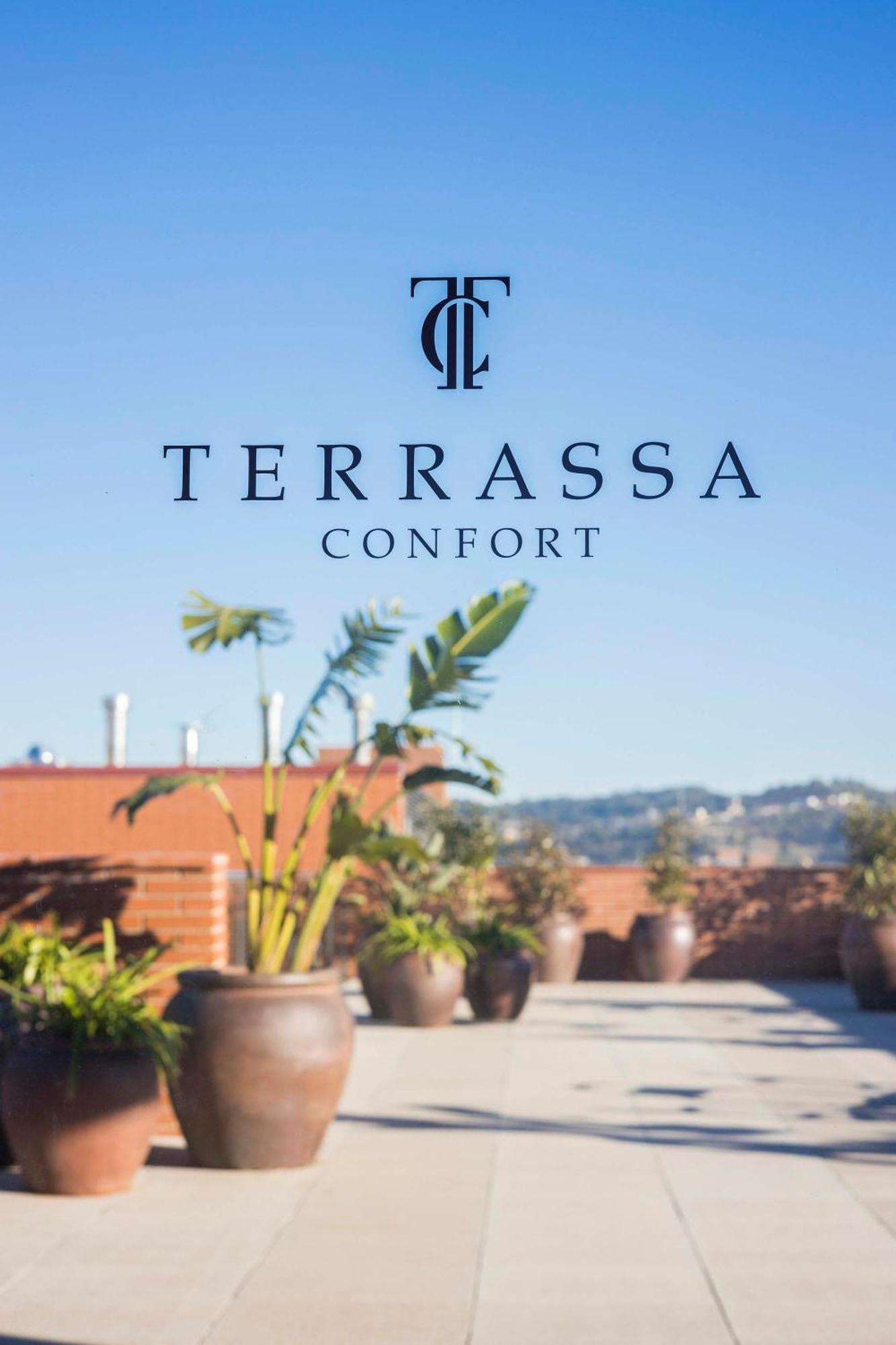 Hotel Terrassa Confort Esterno foto